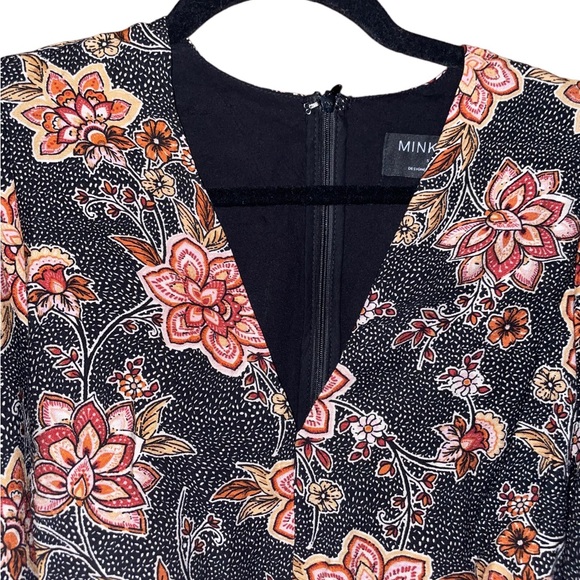 NWT MINKPINK Mehdya V-Neck Mini Dress - Picture 9 of 13